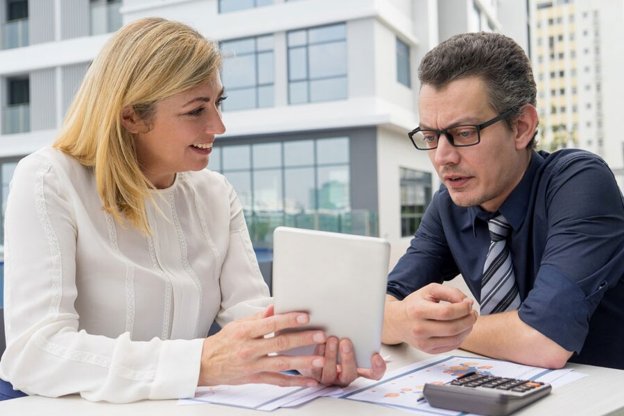 Why Owner and Encumbrance Reports Are Crucial for Real Estate Deals?